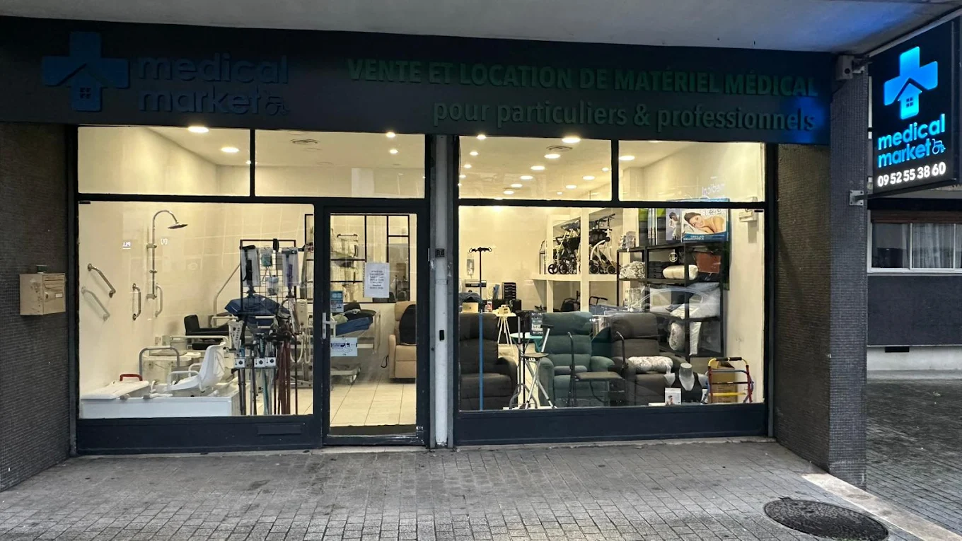 Devanture de la boutique Noden Medical Market, magasin de matériel médical à Sarcelles (95)